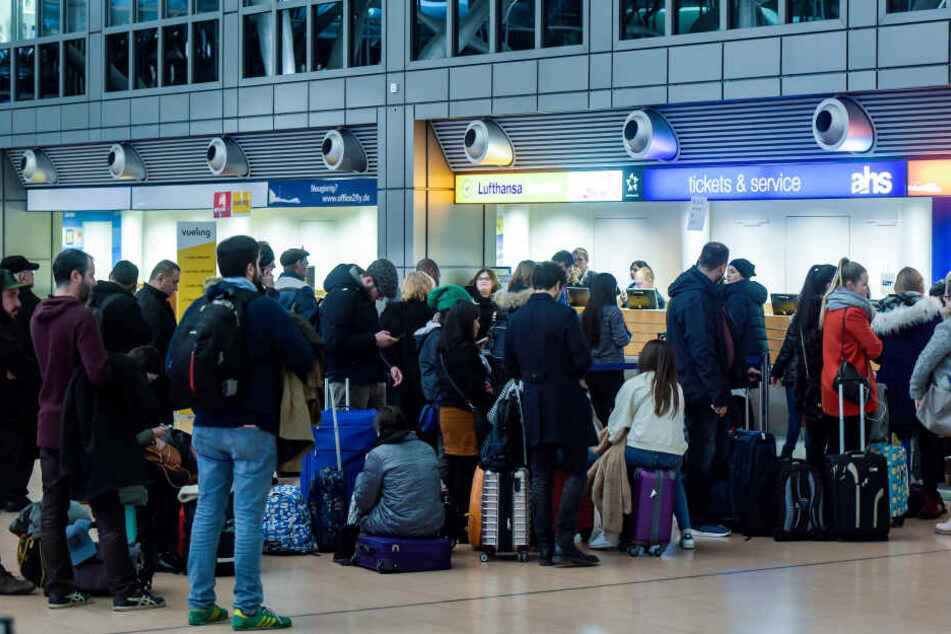 Zuletzt hatten Passagiere während eines Warnstreiks viel Zeit mitbringen müssen.