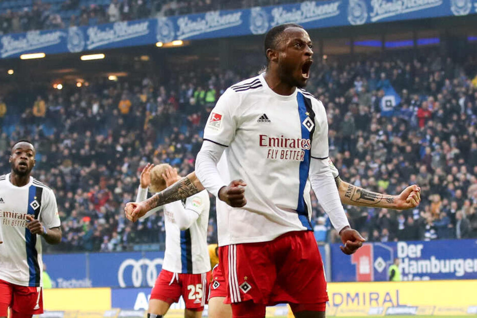 David Kinsombi jubelt über seinen Siegtreffer.