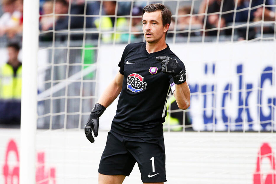 Aue-Keeper Martin Männel fährt "mit breiter Brust und Selbstvertrauen" nach Hamburg.