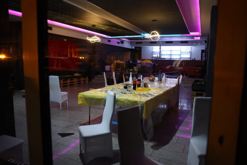 Die Shishabar wurde bei dem Clan-Zoff verwüstet.