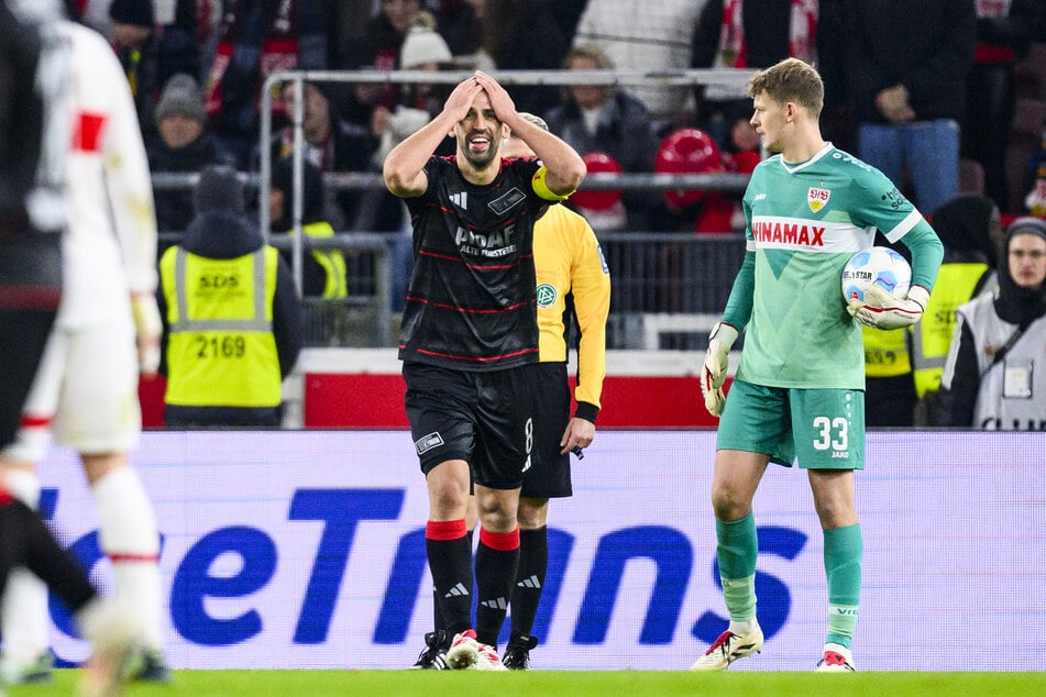 Unions Rani Khedira (30) ist unzufrieden mit dem Spiel gegen Stuttgart.