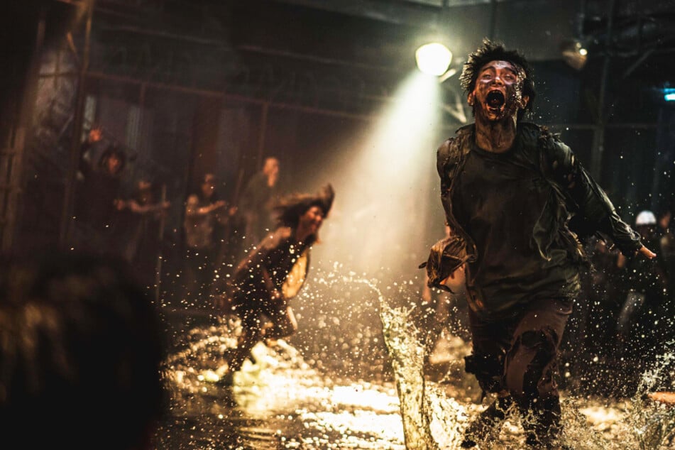 "Train to Busan: 2: Peninsula": Ultra-brutaler Zombie-Reißer ist ein echter Schocker!