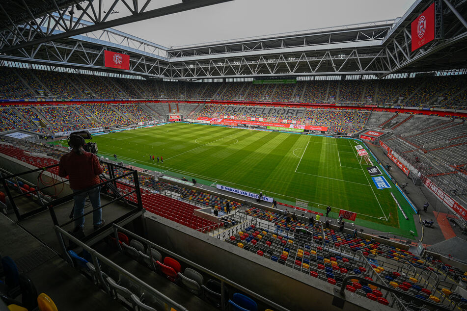 Der Rosenmontagszug kann nicht in der "Merkur Spiel-Arena" stattfinden.