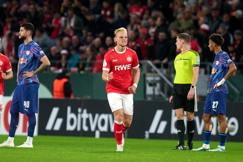 Schon früh durfte im Stadion an der Hafenstraße gejubelt werden. Lucas Brumme brachte RWE überraschend gegen RB Leipzig in Führung.