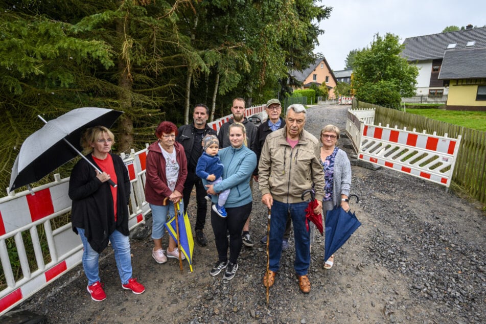 Die Anwohner der Schützenhöhe ärgern sich über die Vollsperrung ihrer Straße.
