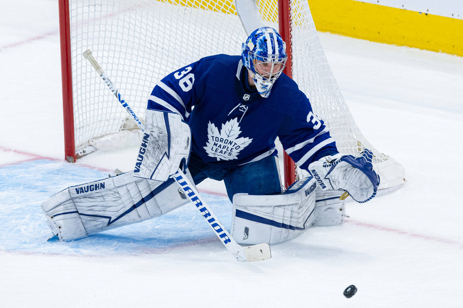 Maple Leafs Goalie Jack Campbell will be between the pipes against the Canadiens in the North Division's first round playoff