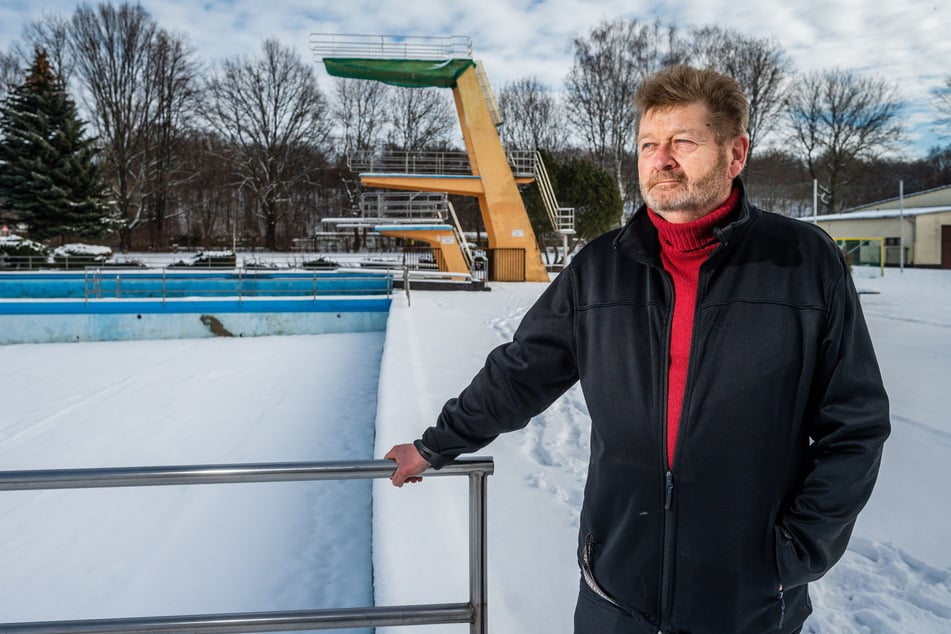 Schatzmeister Michael Reinhold (68) im Zwickauer 04-Bad sprach 2021, kurz nach der Schließung, über die Vereins-Pläne