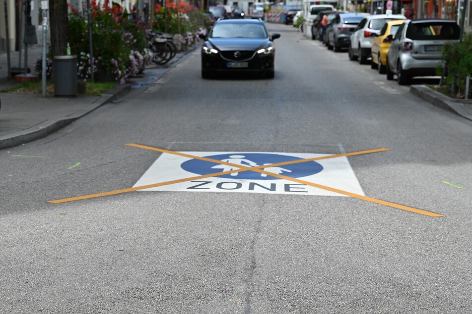 In der Weißenburger Straße soll ab dem morgigen Montag eine Fußgängerzone sein.