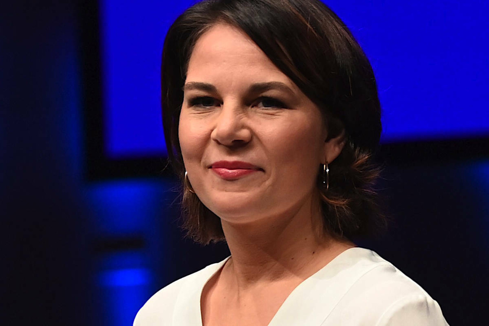 Kanzlerkandidatin Annalena Baerbock (40, Grüne) hat sich bei einer Diskussionsrunde am Montagabend für das sogenannte 2G-Modell und Corona-Einschränkungen für Ungeimpfte ausgesprochen.