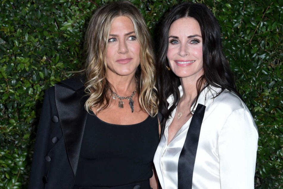 Hollywood-Star Jennifer Aniston (l.) ist auch wieder mit dabei. (Archivbild)