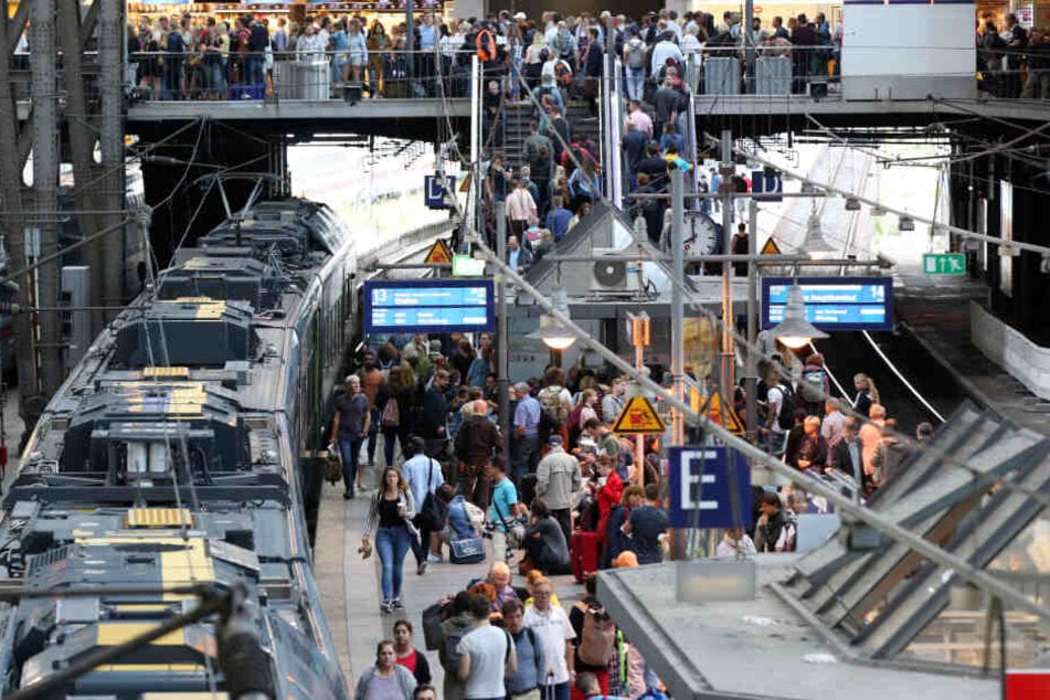 Deutsche Bahn warnt an Bahnhöfen vor aggressiven Bettler