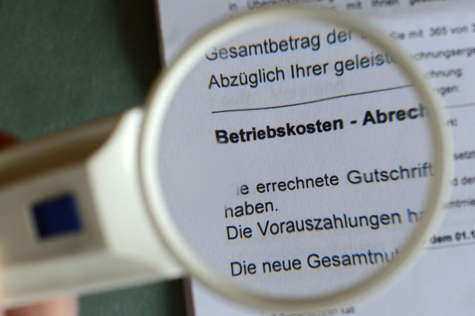 Nebenkosten für Heizen, Kabelfernsehen und die Müllabfuhr machen in Deutschland im Schnitt ein Viertel der Miete aus.