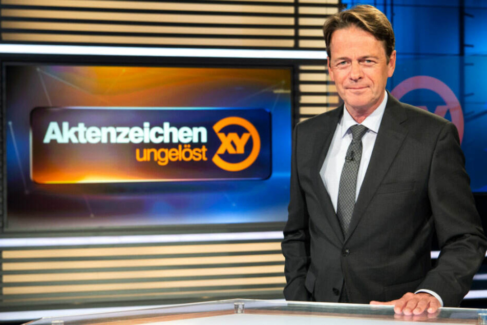 ZDF-Moderator Rudi Cerne im Studio der Sendung "Aktenzeichen XY ... ungelöst". (Archivbild)