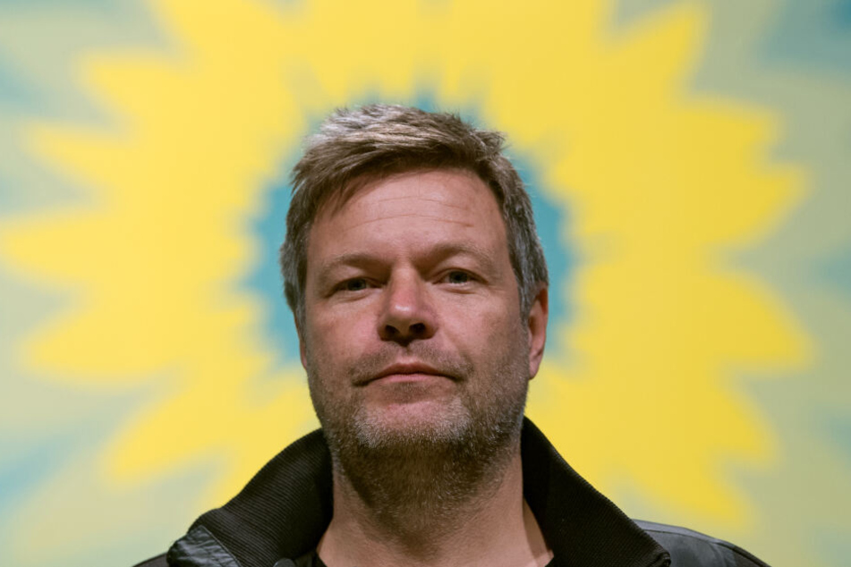 Robert Habeck, Bundesvorsitzender der Grünen: angesichts der aktuellen Umfragewerte dürften ihn Kramp-Karrenbauers Aussagen nicht um den Schlaf bringen. (Symbolfoto)