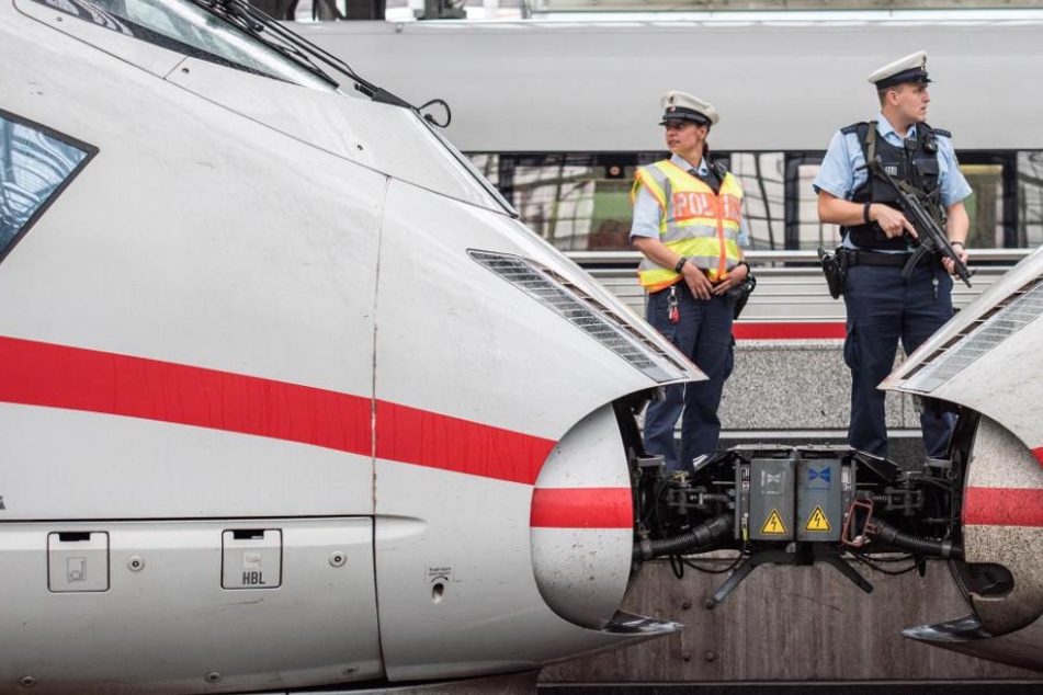 Bundespolizisten nahmen den Tatverdächtigen fest (Symbolbild).