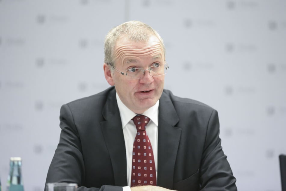 Zog Bilanz der Ordnungswidrigkeiten 2018: Dresdens Ordnungsbürgermeister Detlef Sittel (51, CDU).