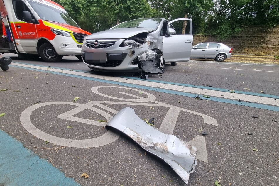 Der Opel wurde am Dienstagabend abgeschleppt.
