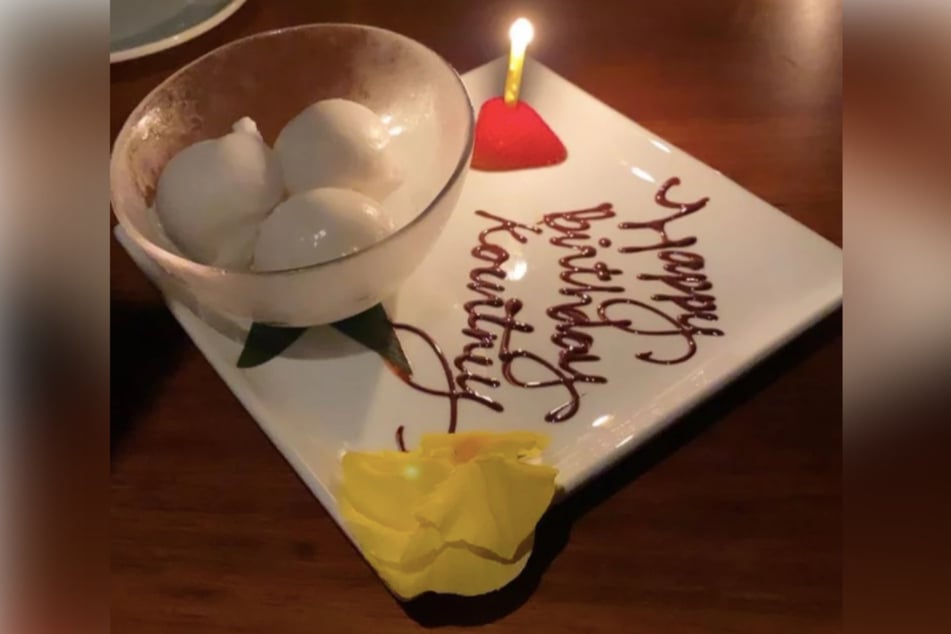 Travis shared Kourtney's birthday cake on his Instagram Story as the duo rang in the celebrations this weekend.