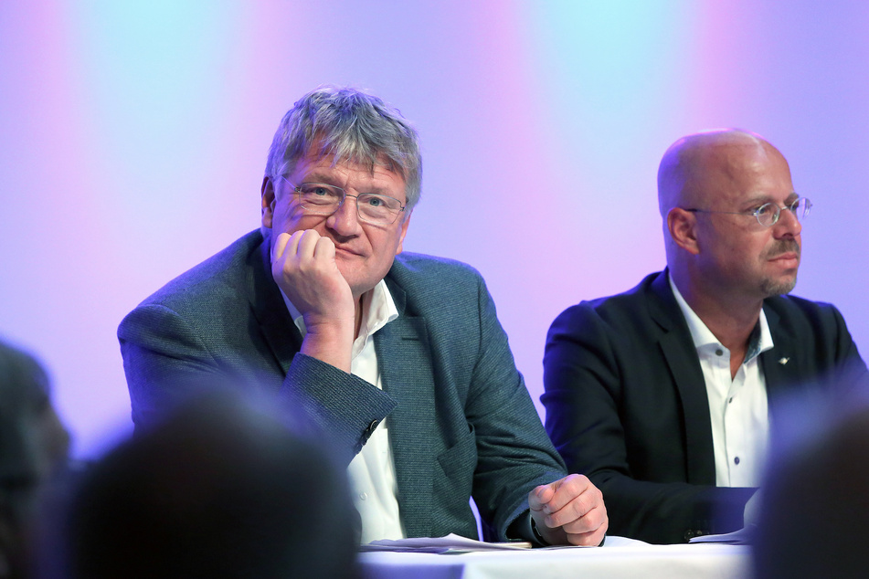 Der AfD-Bundesvorstand hatte auf Betreiben von Jörg Meuthen (l.) die Mitgliedschaft von Andreas Kalbitz am Freitag mit einem Mehrheitsbeschluss für nichtig erklärt.