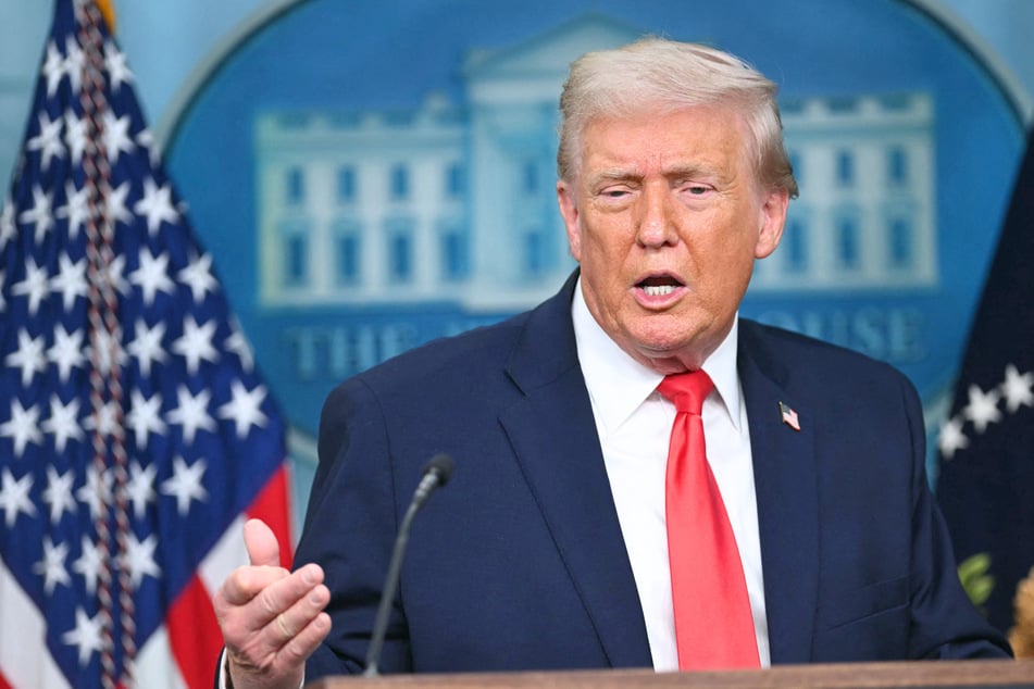 Trump excludes Democrats from US governors meeting at the White House