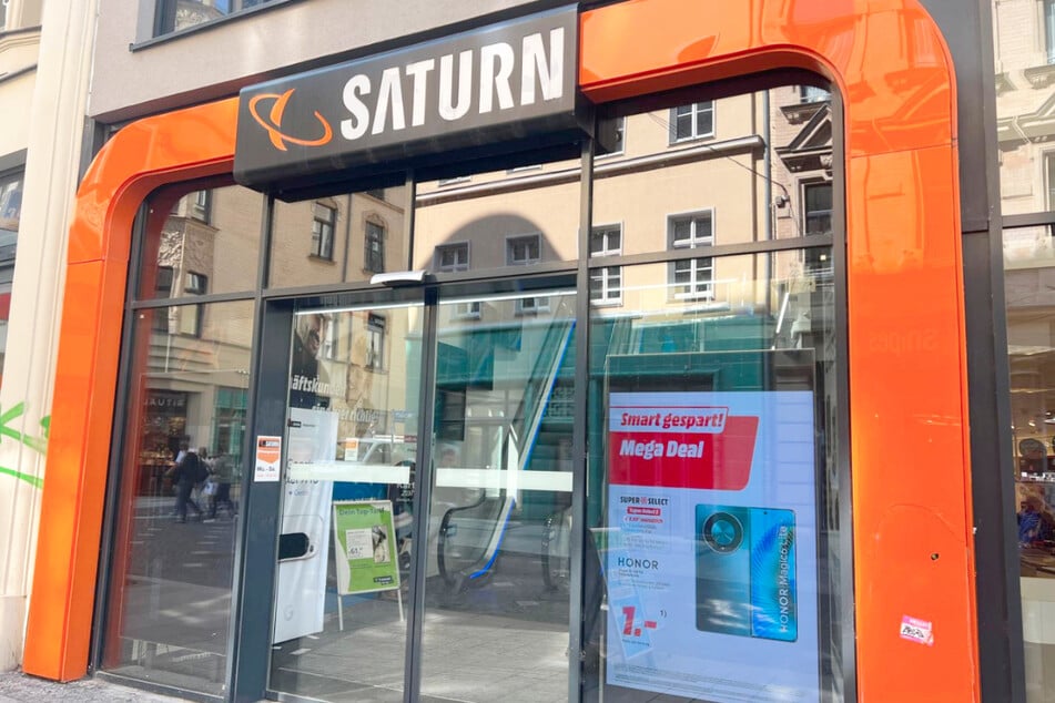 Saturn Halle auf der Leipziger Straße 94.