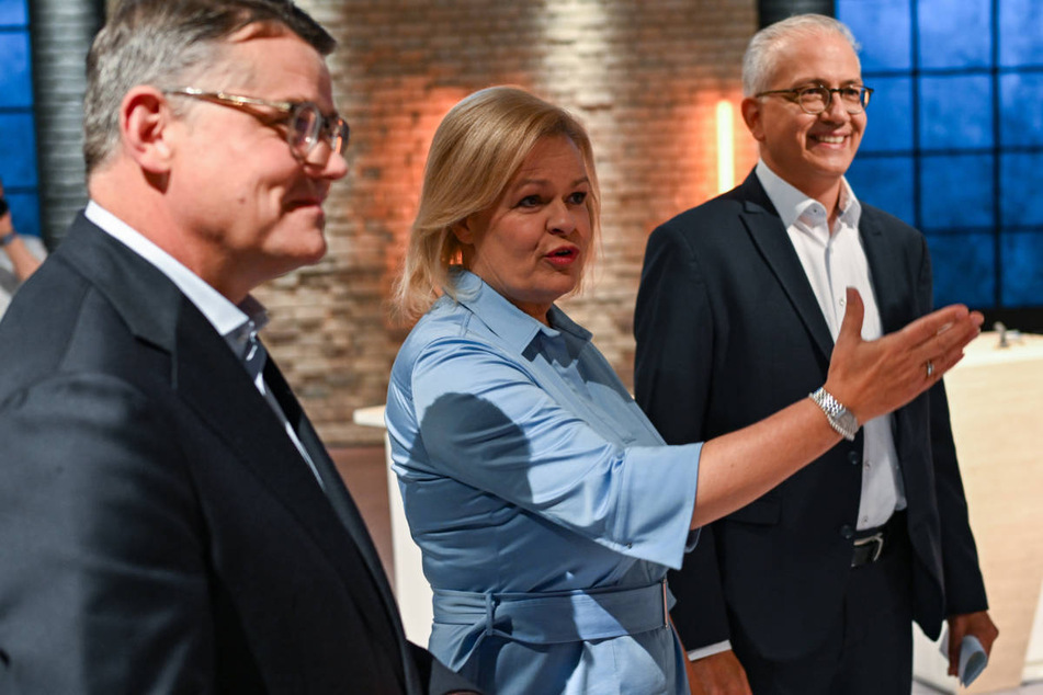 Die Spitzenkandidaten (l-r) Boris Rhein (CDU), Nancy Faeser (SPD) und Tarek Al-Wazir (Grüne) halten sich die Optionen für mögliche Regierungs-Koalitionen nach der Hessenwahl offen.