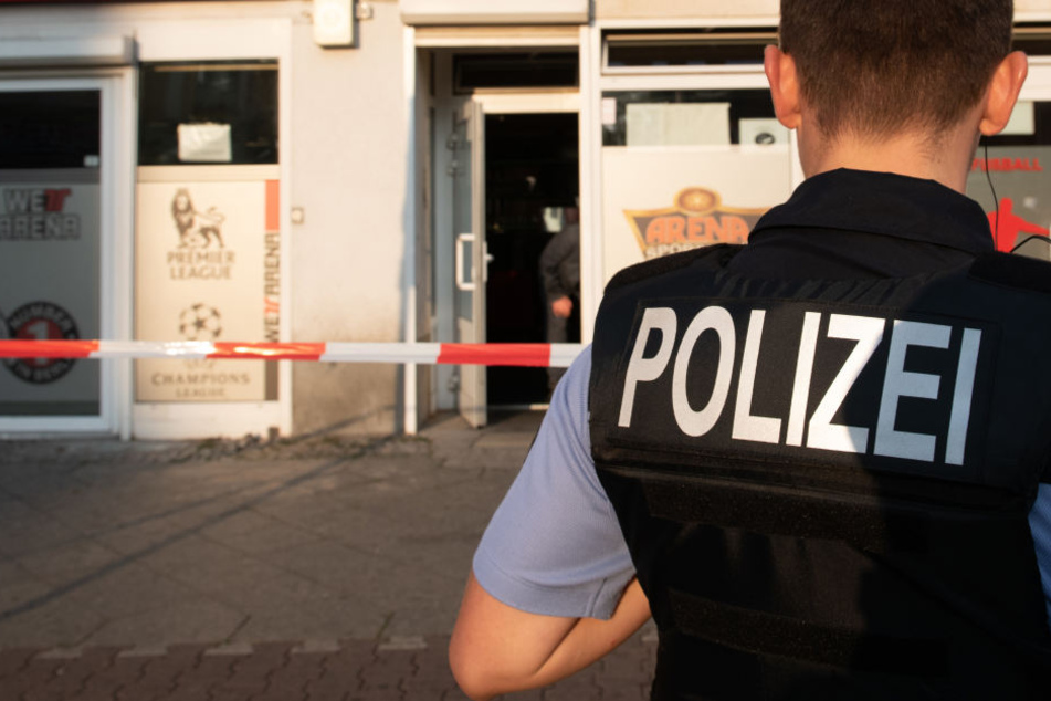 Die Mordkommission muss nun die genauen Hintergründe der Tat ermitteln. (Symbolbild)