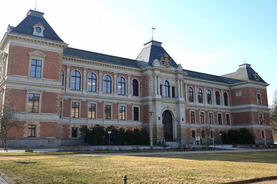 Der Prozess sollte am Landgericht Zwickau neu aufgerollt werden, aber der Angeklagte erschien nicht.