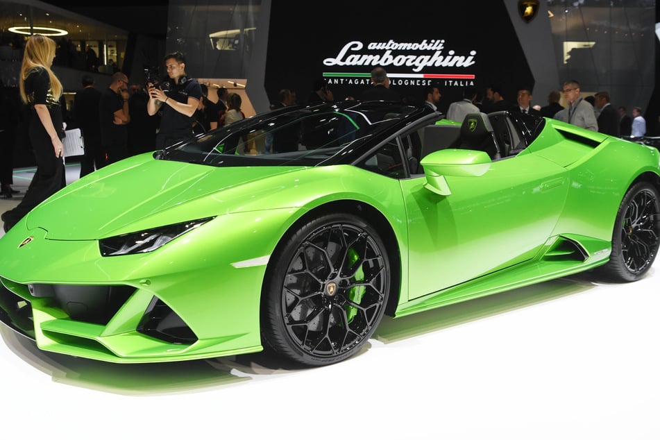 Bei der bundesweiten Razzia wurden mehrere Luxusautos beschlagnahmt. (Symbolbild)