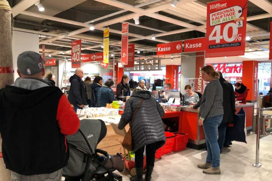 Ansturm Bei Hoffner Heute Gibt S Personal Rabatt Fur Alle 24