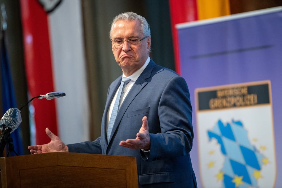 Bayerns Innenminister Joachim Herrmann (68, CSU) hat beim Thema Zurückweisungen an der Grenze eine klare Meinung.