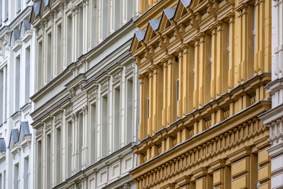 In Berlin nehmen nur wenige Hausbesitzer bei der Sanierung von Wohnraum staatliche Fördergelder in Anspruch.