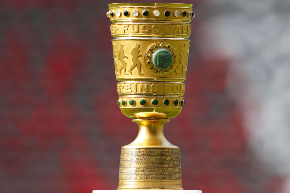 Der FC Bayern München und Borussia Dortmund bekommen es jeweils mit guten Bundesligisten zu tun.