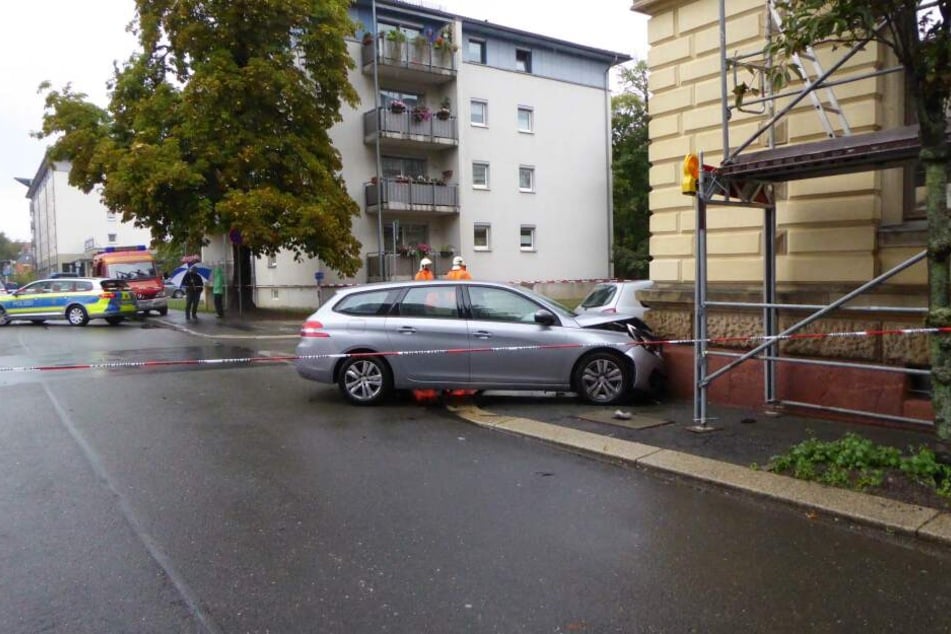 Der Schaden beläuft sich auf etwa 40.000 Euro.