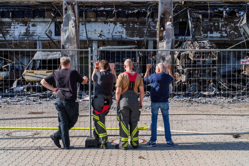 Noch immer ist es für die Feuerwehrleute schwer zu begreifen, was da vor einer Woche passiert ist.