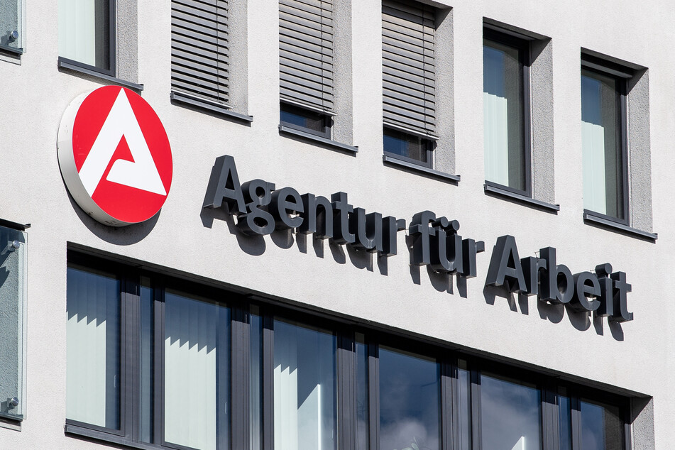 In Sachsen ist die Arbeitslosigkeit im November gegenüber der Zahlen aus Oktober knapp gesunken.