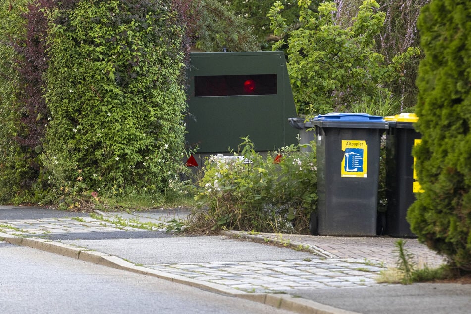 Auf dem Moritzburger Weg zwischen den Straßen Auf dem Sand und Am Pilz gilt Tempo 30. Ansonsten löst der Blitzer aus.