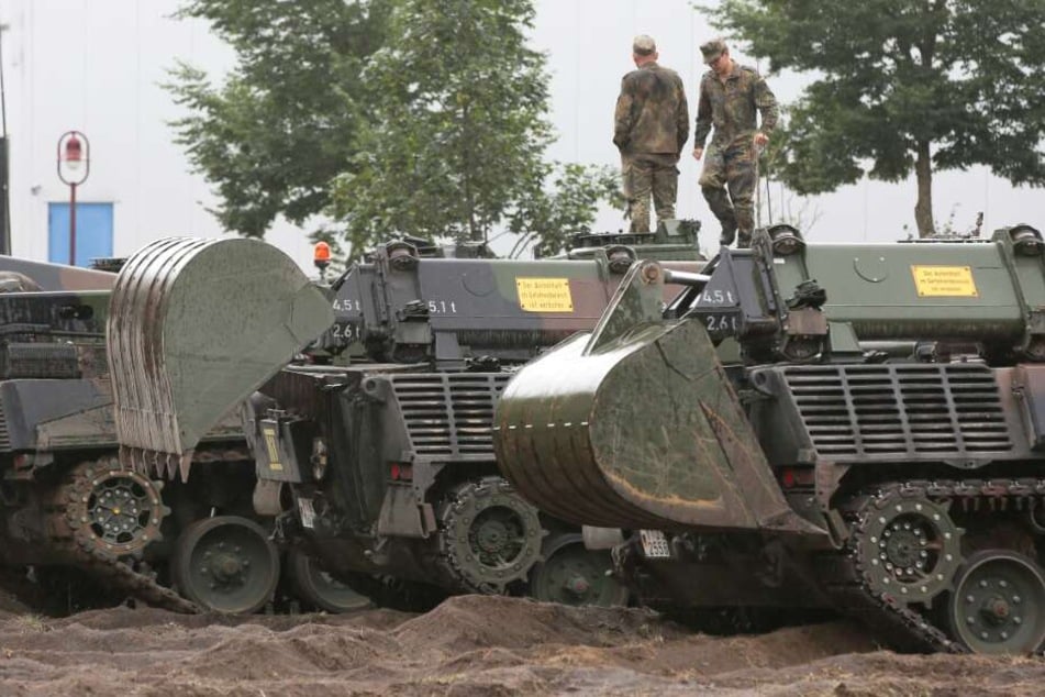 Auch Pionierpanzer der Bundeswehr waren im Einsatz.
