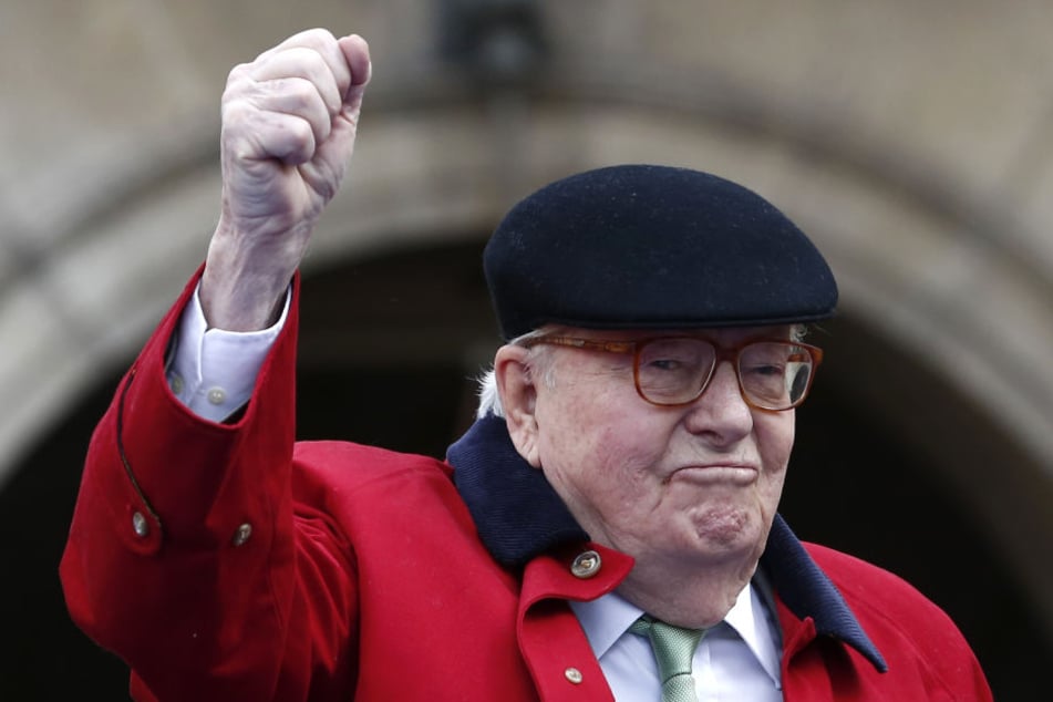 Jean-Marie Le Pen, Gründer der rechten Bewegung Front National in Frankreich, kommt zum Parteitag.