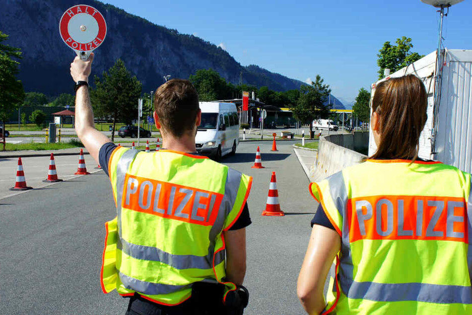 Die Bundespolizeiinspektion Rosenheim liegt an der Schnittstelle zweier Hauptschleuserrouten: der Balkan- und der Brennerroute.