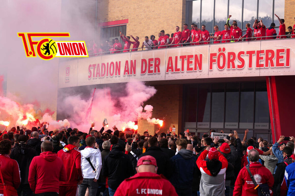 Union-Berlin-Fans feiern Mannschaft: Fischer gönnt sich ein Bier