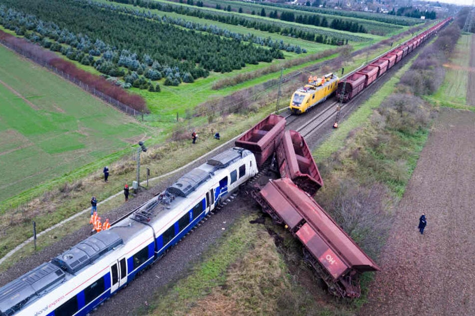 Bei dem Zugunfall vor etwa 10 Monaten wurden 50 Menschen verletzt.