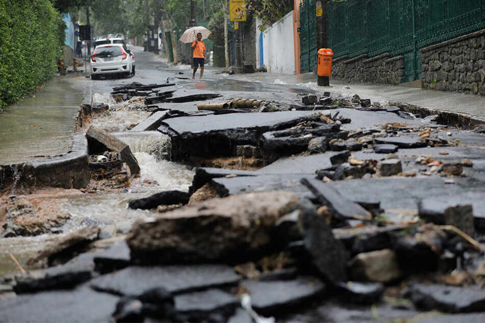 Heftige Unwetter haben im brasilianischen Rio de Janeiro schwere Schäden angerichtet.