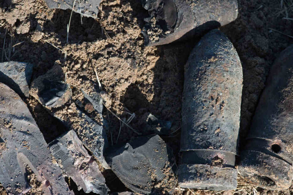 Mehrere Granaten wurden im gesperrten Naherholungsgebiet Großer Teich in Freiberg gefunden. (Symbolbild)