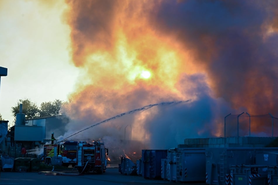 Durch den Brand kam es zu einer massiven Rauchentwicklung.