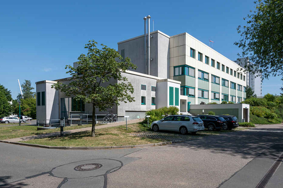 Das Klinikum an der Flemmingstraße bekommt einen Hubschrauber-Landeplatz auf dem Dach des Dr.-Panofsky-Hauses.