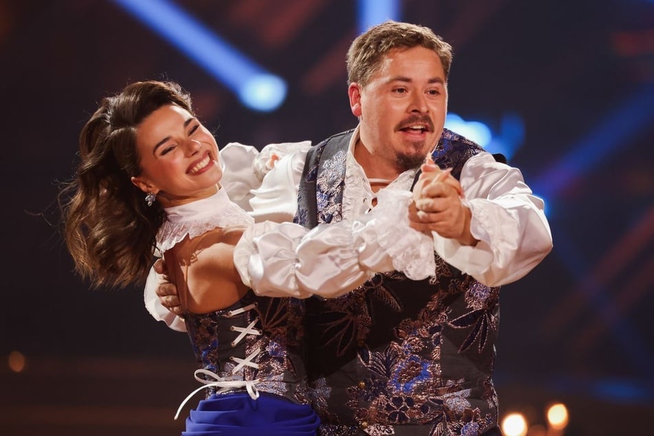 "Tokio Hotel"-Schlagzeuger Gustav Schäfer (37) konnte mit seinen Tanzeinlagen bisher vollends überzeugen.