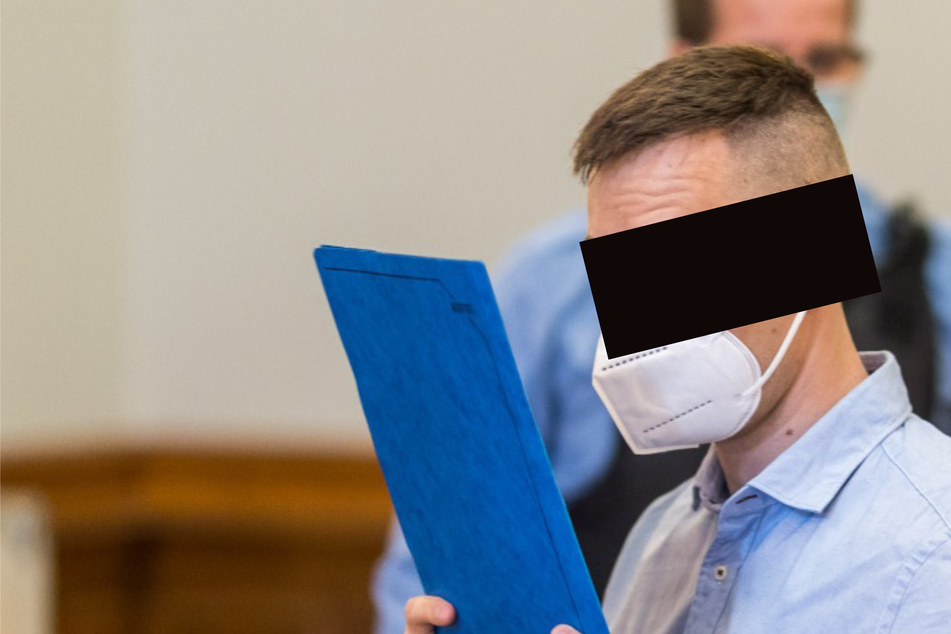 Wut wegen eines unangeleinten Pekinesen: Er soll Hundehalter totgestochen haben