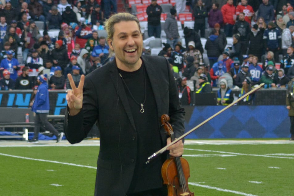 Der "Teufelsgeiger" David Garrett spielte für die USA die Nationalhymne.