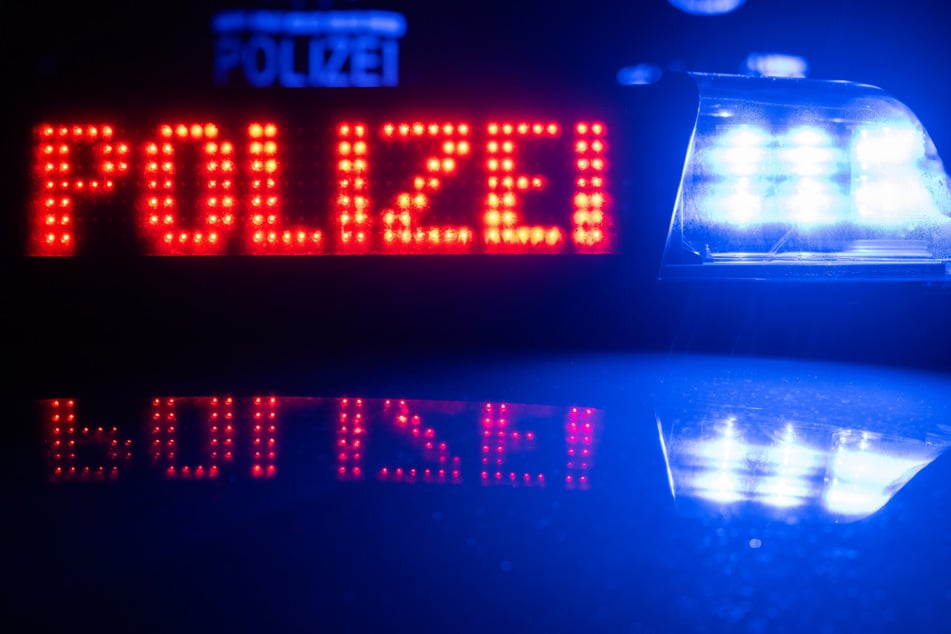 Geisterfahrerin 35 Kilometer auf A7 unterwegs: Erst Vollsperrung und "Stop Sticks" ziehen sie aus dem Verkehr